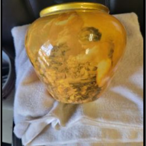 Two set , Cherub Vases - Picture 7 of 9